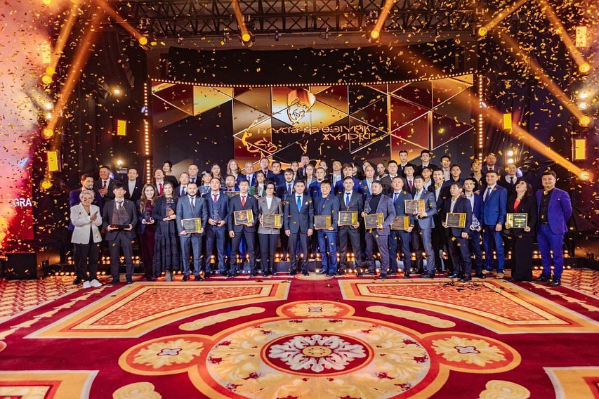 Таеквондо бөлімінің спортшылары мен аға жаттықтырушылары Мұстафа Өзтүрік жүлдесіне ие болды