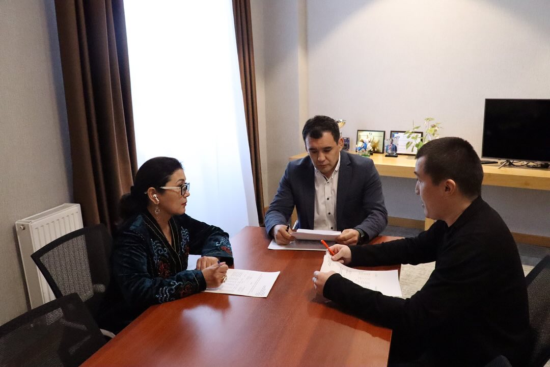 “Күрес түрлері бойынша олимпиадалық даярлау орталығы” РМҚК каратэ WKF бөлімінің юниорлар арасында аға жаттықтырушылары Шаттық Айдарханұлы Қажымұқан және Рауан Қанатұлы Тоғызбаев Grand Prix Slovakia 2024 халықаралық жарысы бойынша есеп берді